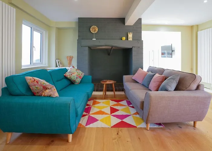 Unique 5Bd Farm House Perfect For Relaxing